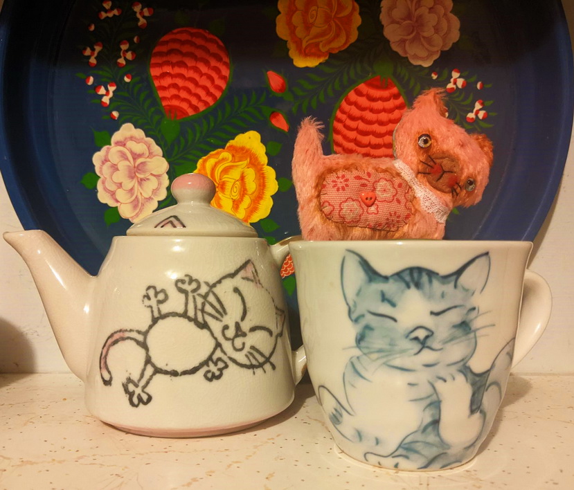 cat cups.jpg