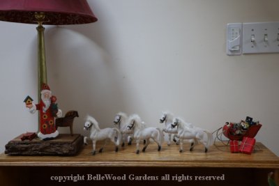 Seasonal Decorations_2020-11_five white horses and red sleigh.jpg