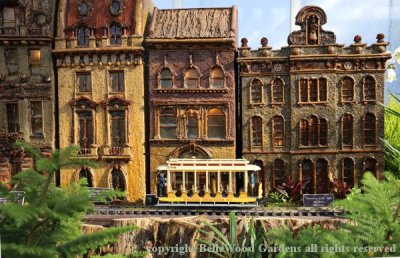 NYBG Holday Train Show_2021-11_brownstones and trolley.jpg