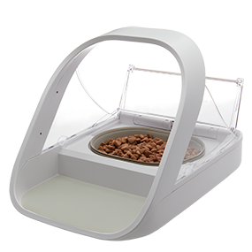130surefeed_microchip_pet_feeder_angled_lid_open_single_bowl_with_dry_food1.png