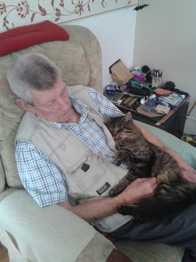 Gramps and Cat2.jpg